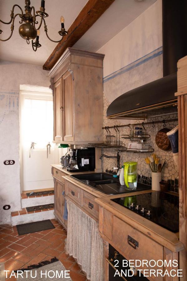 Old Town Fairytale, 2 Bedrooms And Terrace, Tartu Home 외부 사진